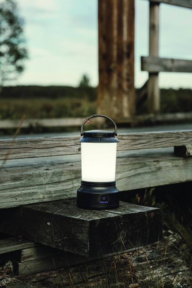 Nordic Drift Everest Bright RCS Campinglaterne mit Kurbel